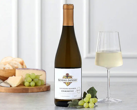 Kendall-Jackson Chardonnay wine bottle