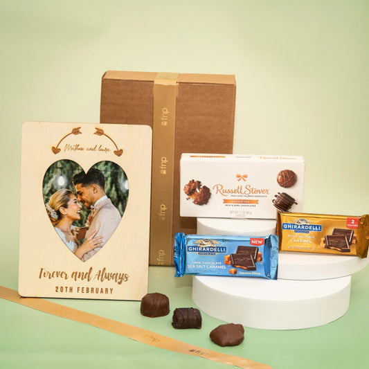 Romantic gift set with heart frame and chocolates